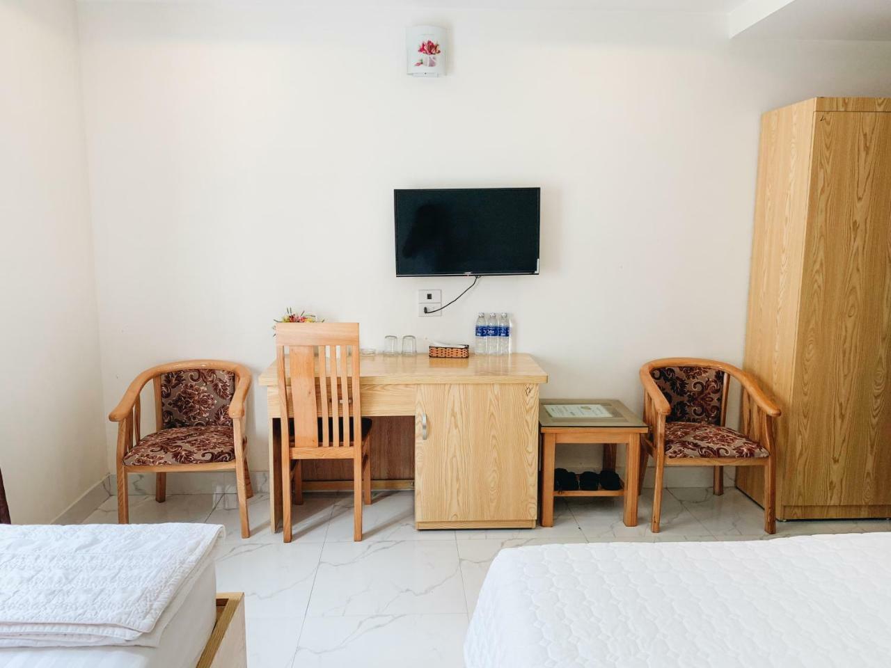 Hoang Ngan 2 Hotel - Tp. Vinh Extérieur photo